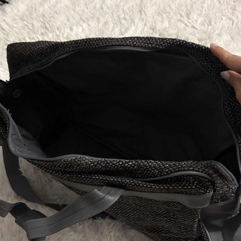 Vintage 00sOscar De La Renta Black and Gray Travel Bag - Picture 5 of 5